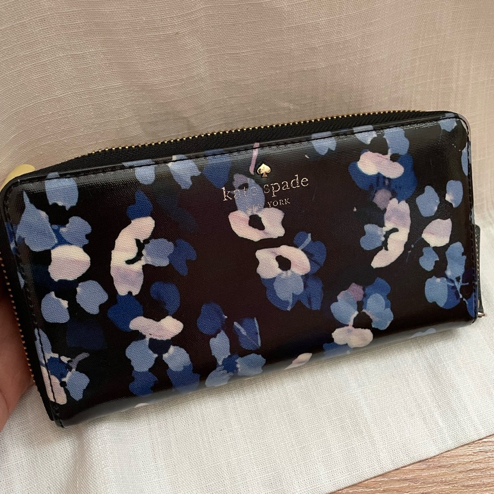 Kate Prade wallet